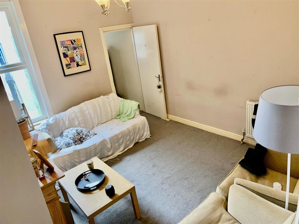 4 bed Mid Terraced House for rent in Birmingham. From Direct Housing - Birmingham