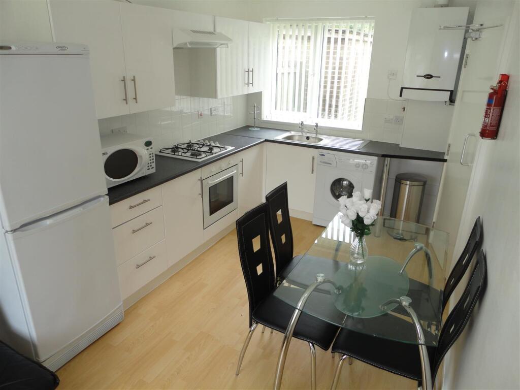 4 bed Mid Terraced House for rent in Birmingham. From Direct Housing - Birmingham