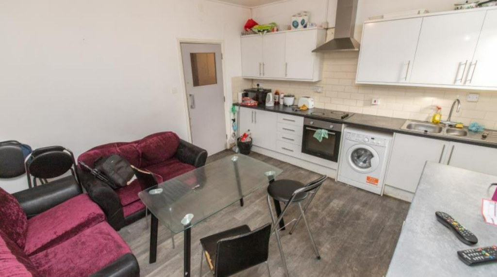 5 bed 1st Floor Flat for rent in Birmingham. From Direct Housing - Birmingham
