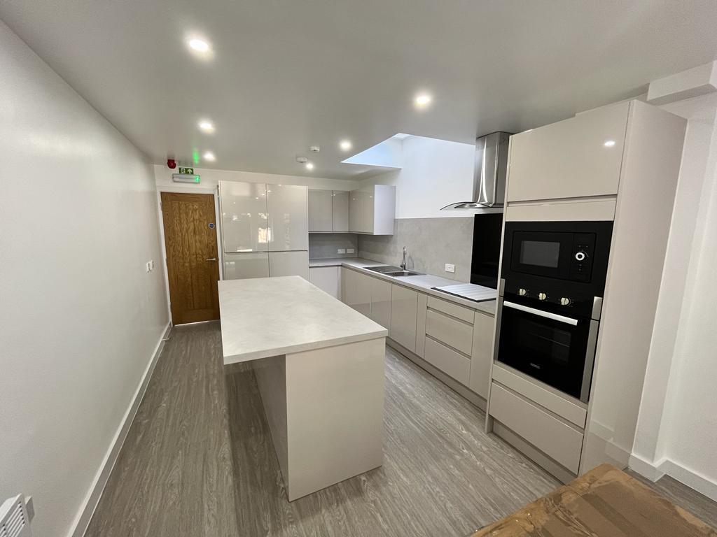5 bed Semi Detached for rent in Birmingham. From Direct Housing - Birmingham