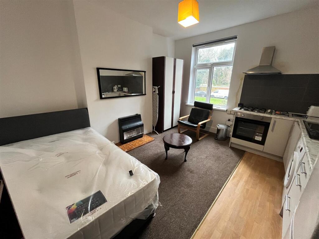 1 bed 1st Floor Flat for rent in Smethwick. From Direct Housing - Birmingham