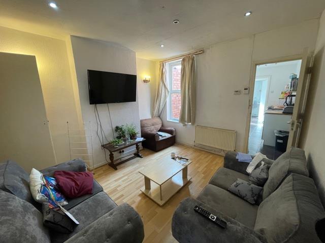 3 bed Mid Terraced House for rent in Birmingham. From Direct Housing - Birmingham