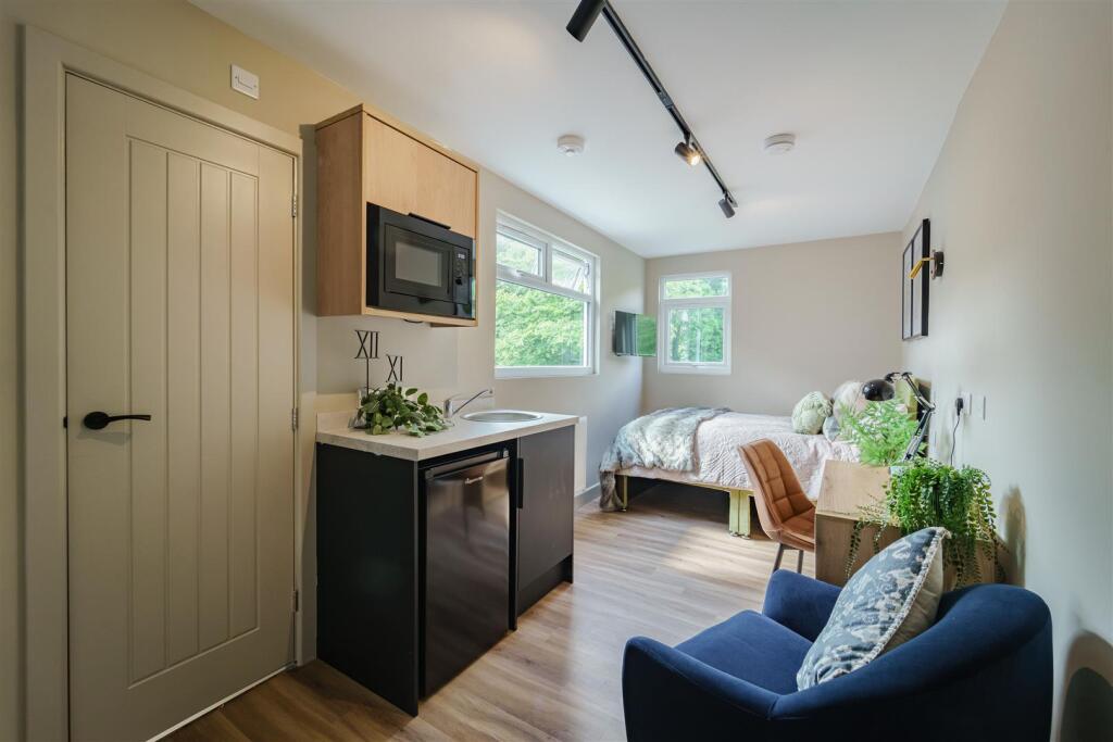 6 bed Mid Terraced House for rent in Birmingham. From Direct Housing - Birmingham 6 bed Mid Terraced House for rent in Birmingham. From Direct Housing - Birmingham