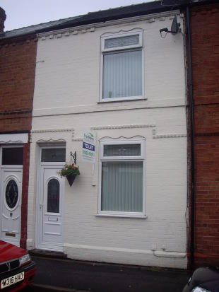 2 bed Mid Terraced House for rent in Warrington. From Fastmove Lettings - Warrington