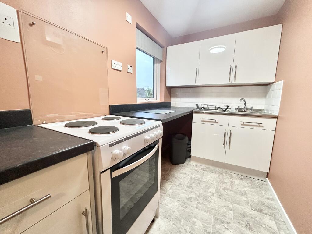 4 bed Studio for rent in Furzeley Corner. From Fox & Sons - Portsmouth