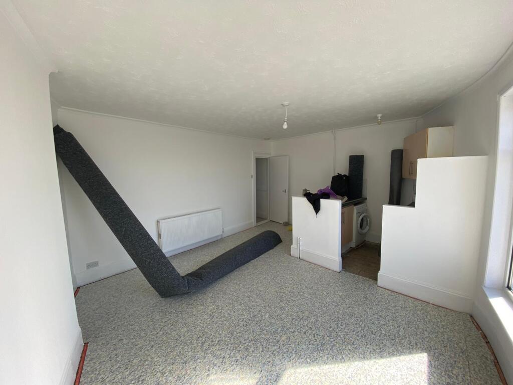 1 bed Apartment for rent in Portsmouth. From Fox & Sons - Portsmouth 1 bed Apartment for rent in Portsmouth. From Fox & Sons - Portsmouth