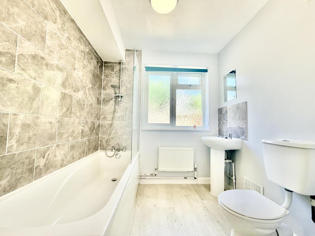 2 bed Detached for rent in Portsmouth. From Fox & Sons - Portsmouth