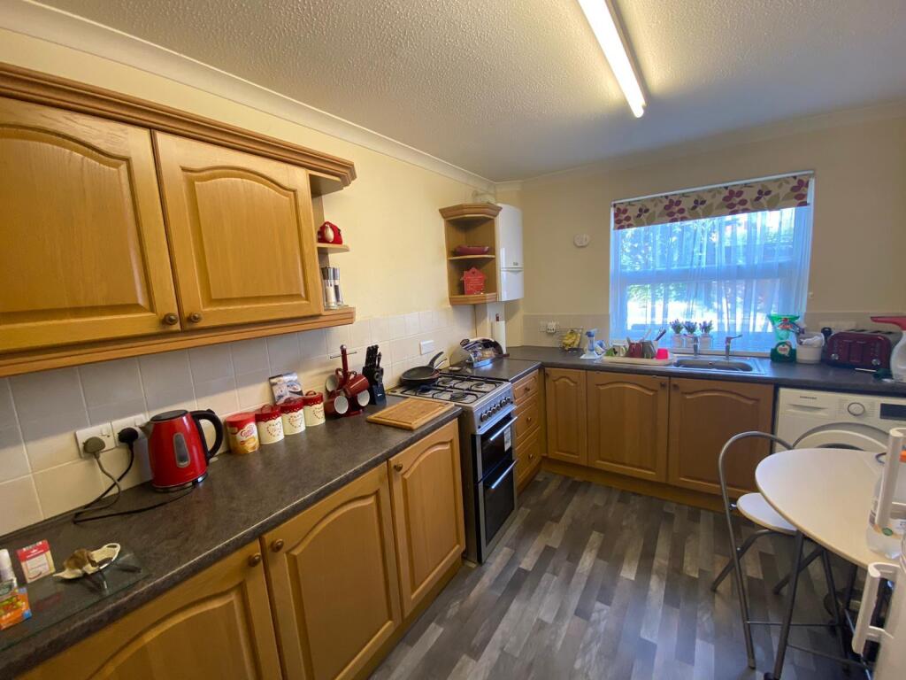 2 bed 1st Floor Flat for rent in Portsmouth. From Fox & Sons - Portsmouth