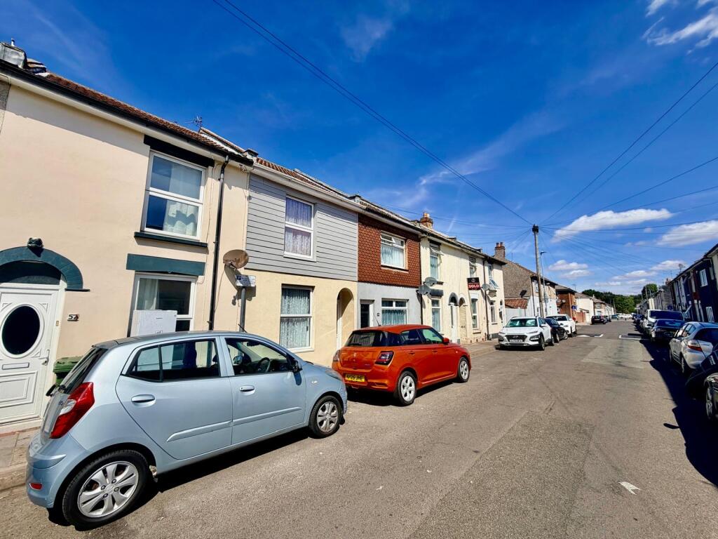 2 bed Detached for rent in Portsmouth. From Fox & Sons - Portsmouth