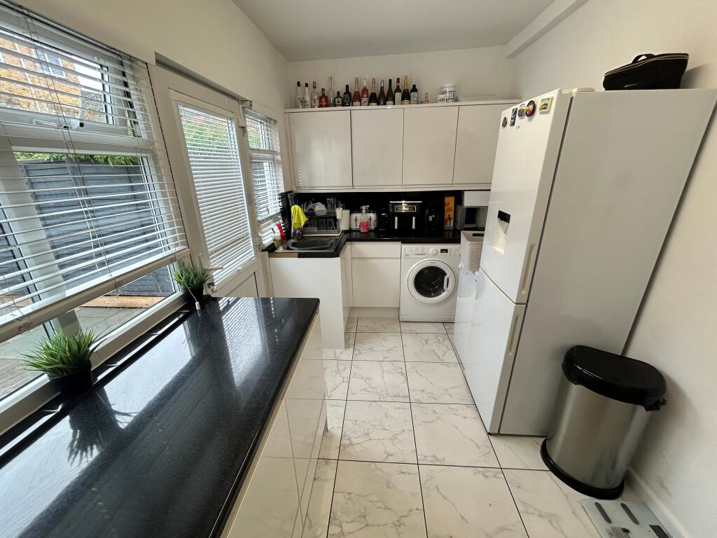 2 bed Annexe for rent in Portsmouth. From Fox & Sons - Portsmouth 2 bed Annexe for rent in Portsmouth. From Fox & Sons - Portsmouth