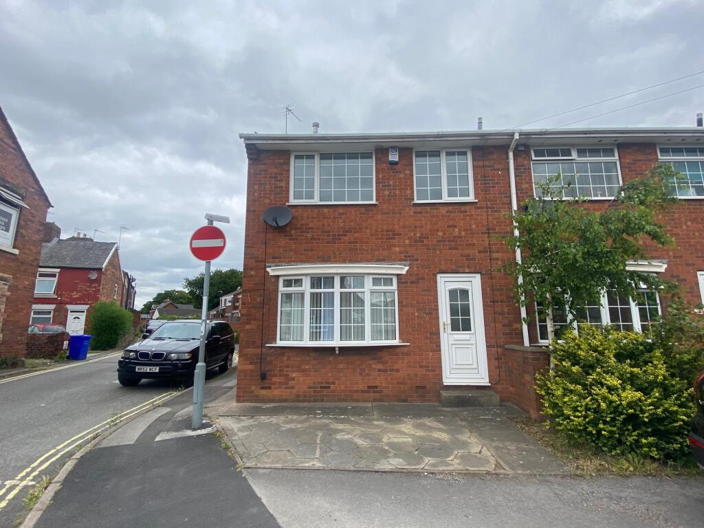 3 bed Town House for rent in Chesterfield. From Frank Innes - Chesterfield