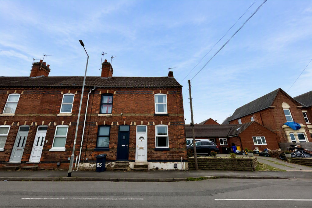 2 bed Mid Terraced House for rent in Stanton. From Frank Innes Lettings - Coalville