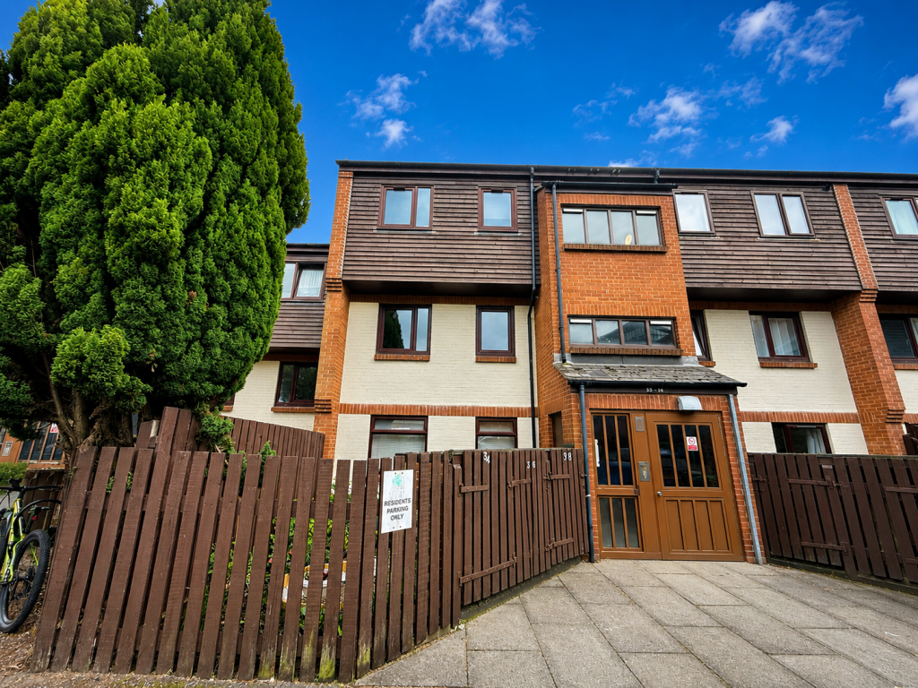 2 bed Apartment for rent in Nottingham. From Frank Innes - Long Eaton