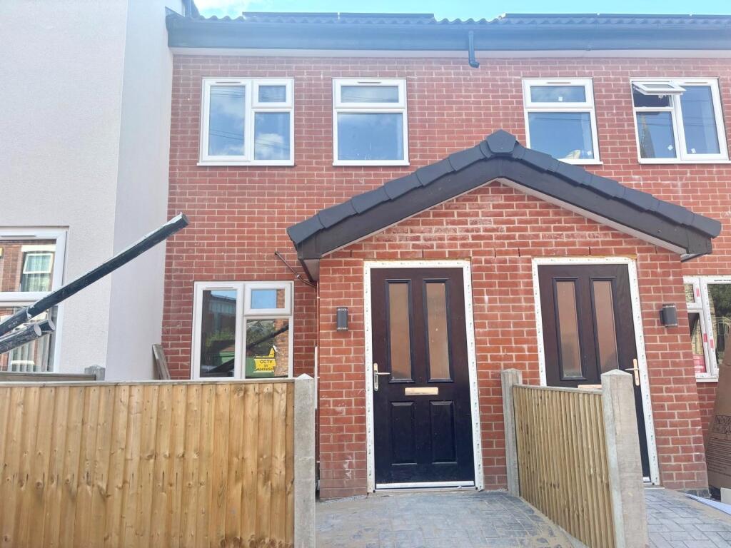 4 bed Semi Detached for rent in Nottingham. From Frank Innes - Long Eaton 4 bed Semi Detached for rent in Nottingham. From Frank Innes - Long Eaton