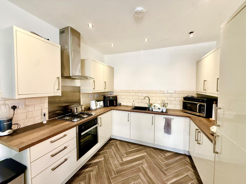 2 bed 1st Floor Flat for rent in Stapleford. From Frank Innes - Long Eaton