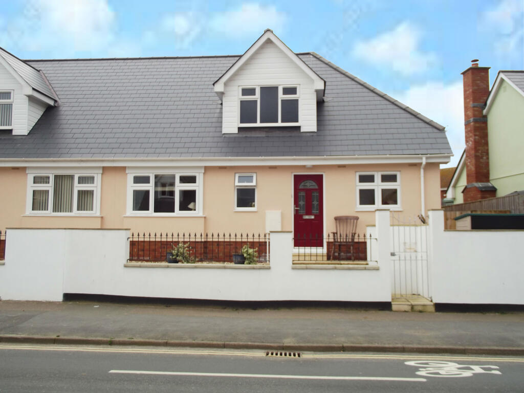 2 bed Bungalow for rent in Dawlish Warren. From Fulfords - Dawlish
