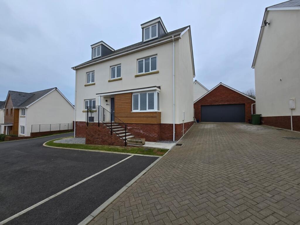 5 bed Detached for rent in Holcombe. From Fulfords - Dawlish 5 bed Detached for rent in Holcombe. From Fulfords - Dawlish
