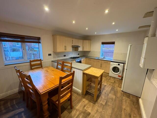 2 bed Annexe for rent in Exeter. From Fulfords - Exeter (City Centre)