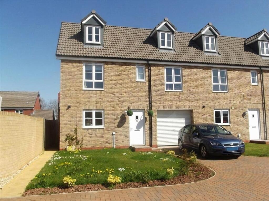 4 bed Town House for rent in Exeter. From Fulfords - Exeter (City Centre)
