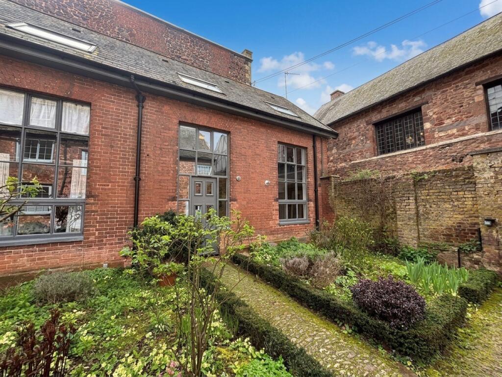 2 bed Detached for rent in Exeter. From Fulfords - Exeter (City Centre)