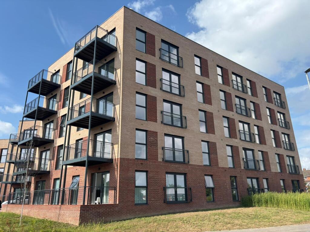 2 bed Apartment for rent in . From Fulfords - Exeter (City Centre)