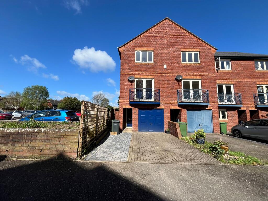3 bed Detached for rent in Shillingford Abbot. From Fulfords - Exeter (City Centre)