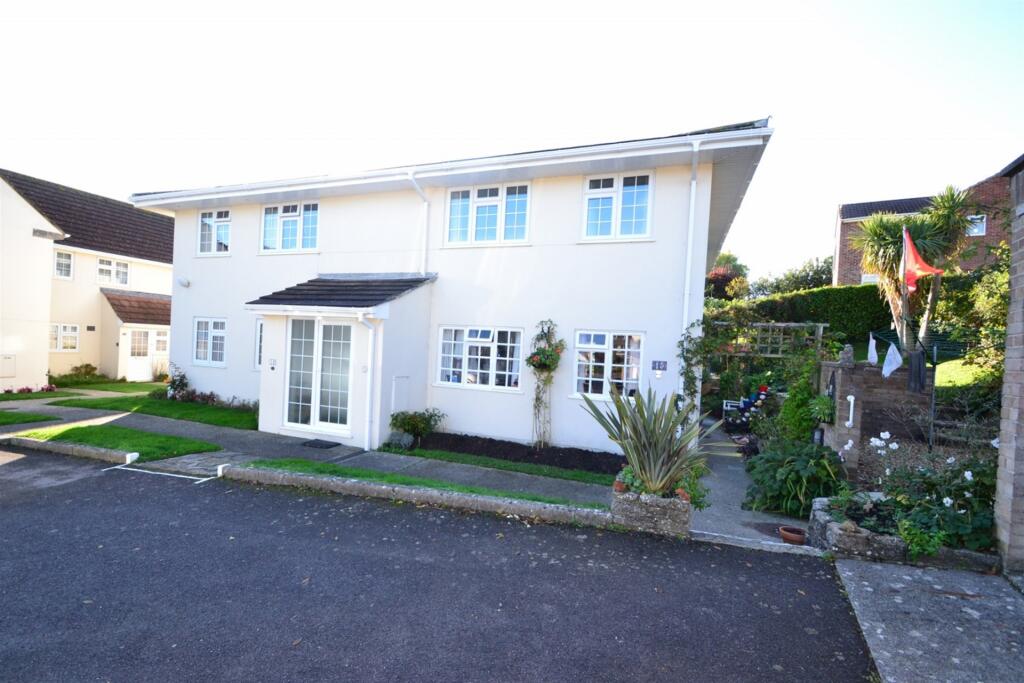 2 bed 1st Floor Flat for rent in Swanage. From Goadsby - Wareham