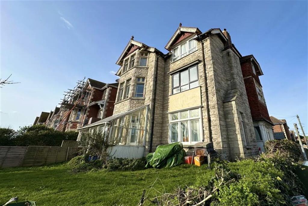 2 bed 1st Floor Flat for rent in Swanage. From Goadsby - Wareham