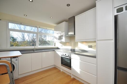2 bed Flat for rent in Warlingham. From Hamptons International - Caterham and Oxted
