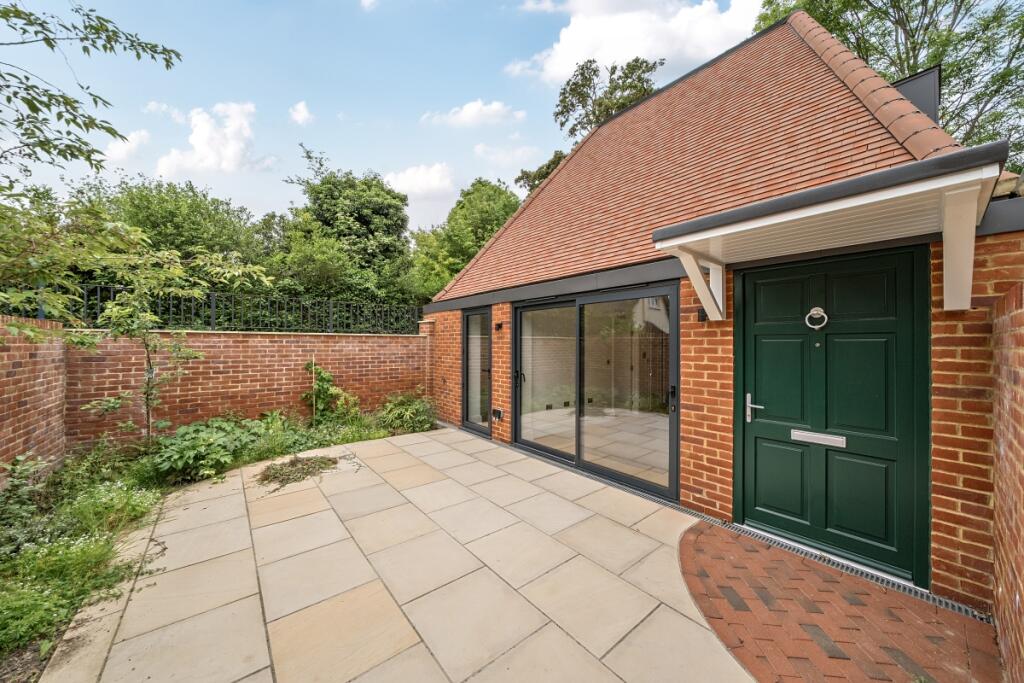 3 bed Detached for rent in Netherne On-The-Hill. From Hamptons Lettings - Caterham