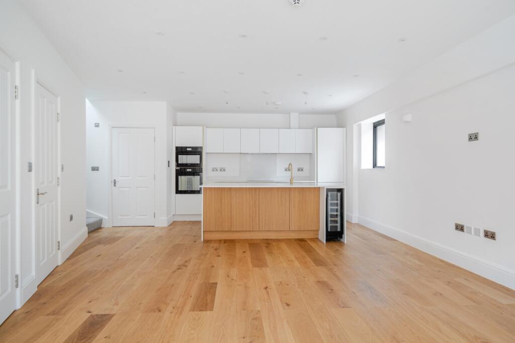3 bed Detached for rent in Netherne On-The-Hill. From Hamptons Lettings - Caterham
