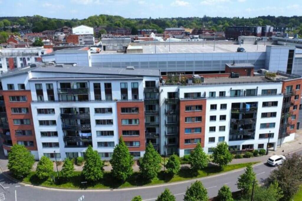 2 bed Apartment for rent in Camberley. From Hamiltons Property Services - Frimley Green