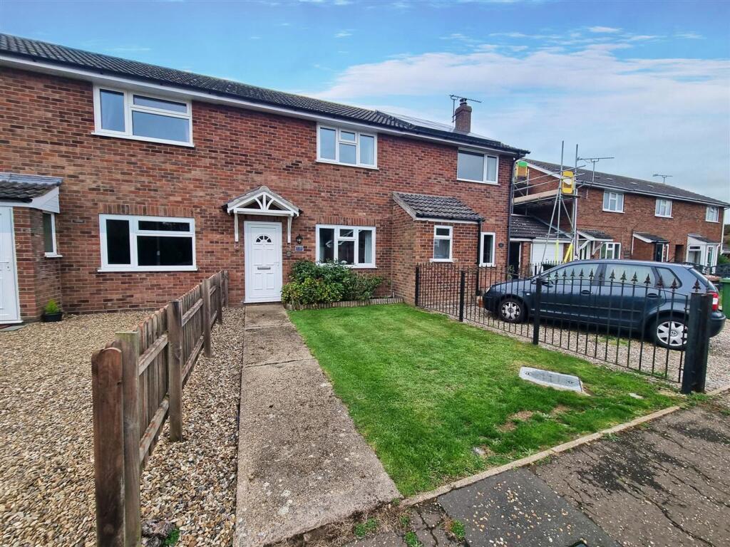 2 bed Mid Terraced House for rent in Northrepps. From Henleys - Cromer 2 bed Mid Terraced House for rent in Northrepps. From Henleys - Cromer
