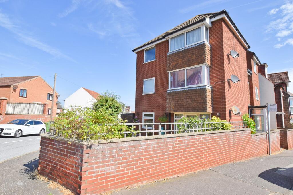 2 bed 1st Floor Flat for rent in Cromer. From Henleys - Cromer 2 bed 1st Floor Flat for rent in Cromer. From Henleys - Cromer