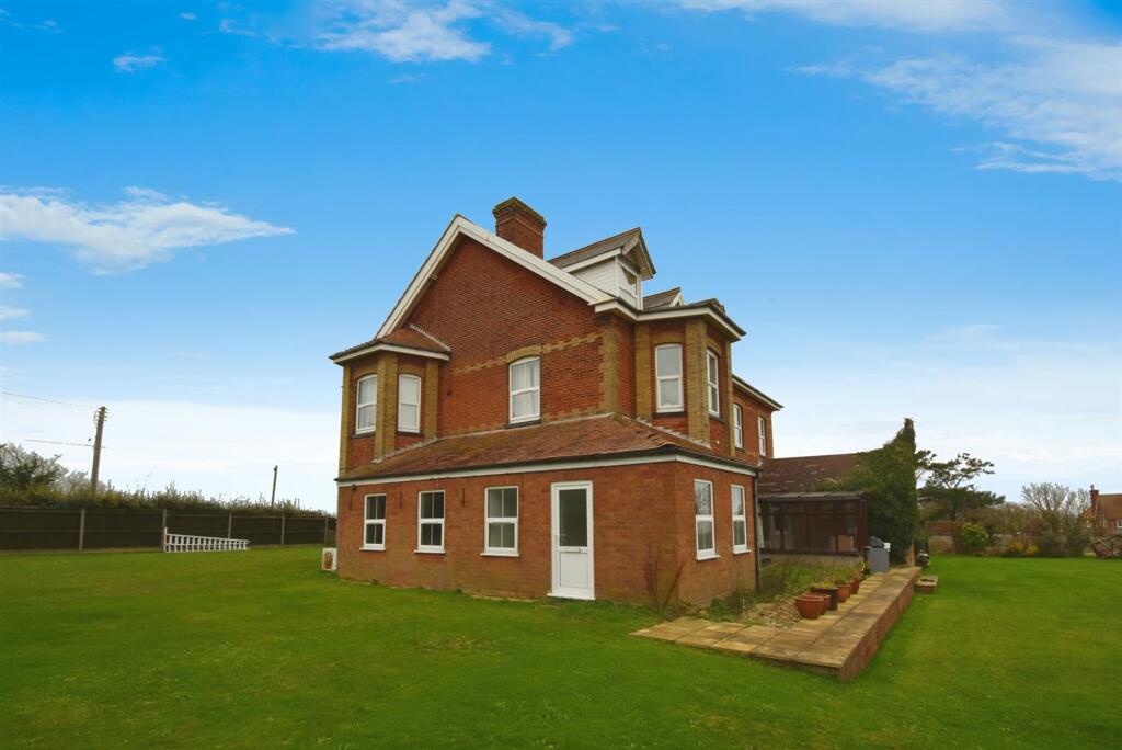 1 bed Not Specified for rent in Trimingham. From Henleys - Cromer 1 bed Not Specified for rent in Trimingham. From Henleys - Cromer