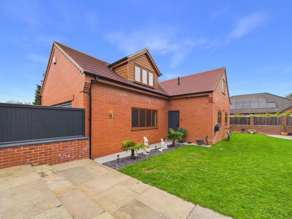 3 bed Detached for rent in Swarkestone. From Hannells Estate Agents - Chellaston