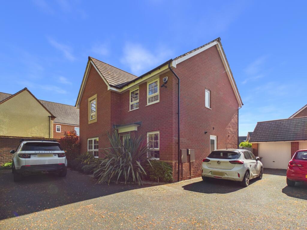 4 bed Detached for rent in Burnaston. From Hannells Estate Agents - Chellaston 4 bed Detached for rent in Burnaston. From Hannells Estate Agents - Chellaston
