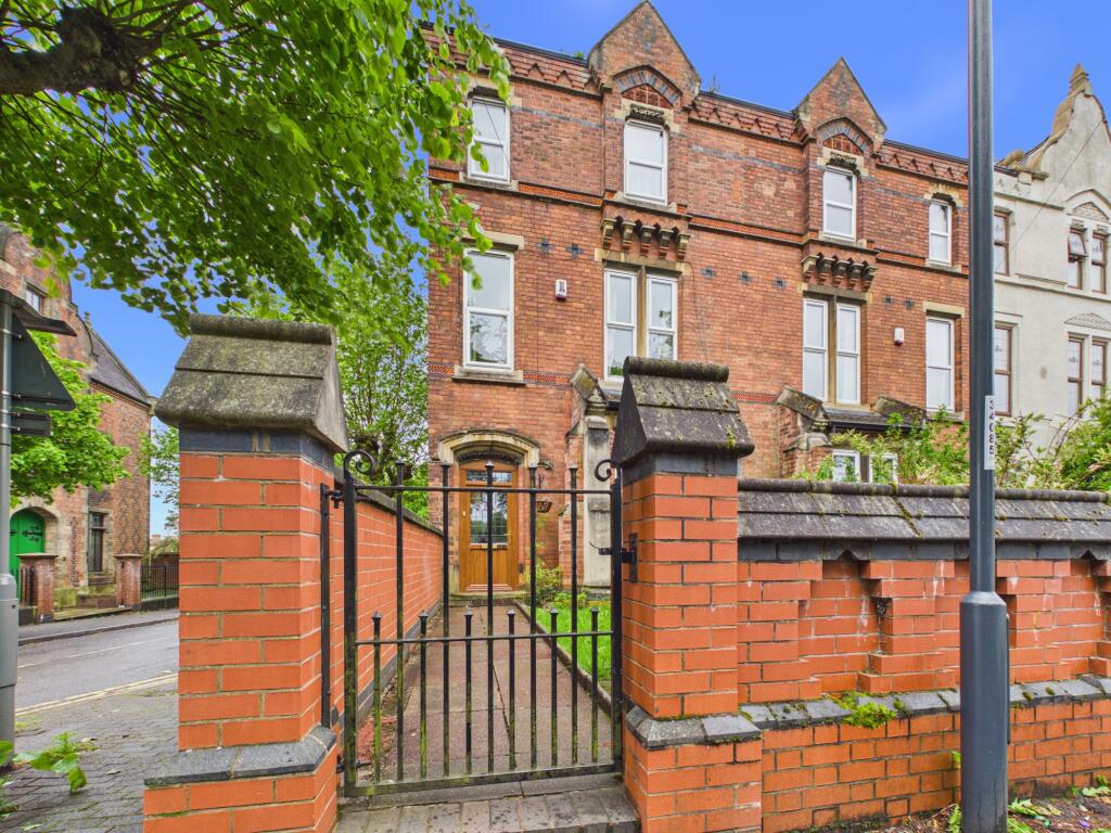 5 bed Semi Detached for rent in Derby. From Hannells Estate Agents - Chellaston 5 bed Semi Detached for rent in Derby. From Hannells Estate Agents - Chellaston