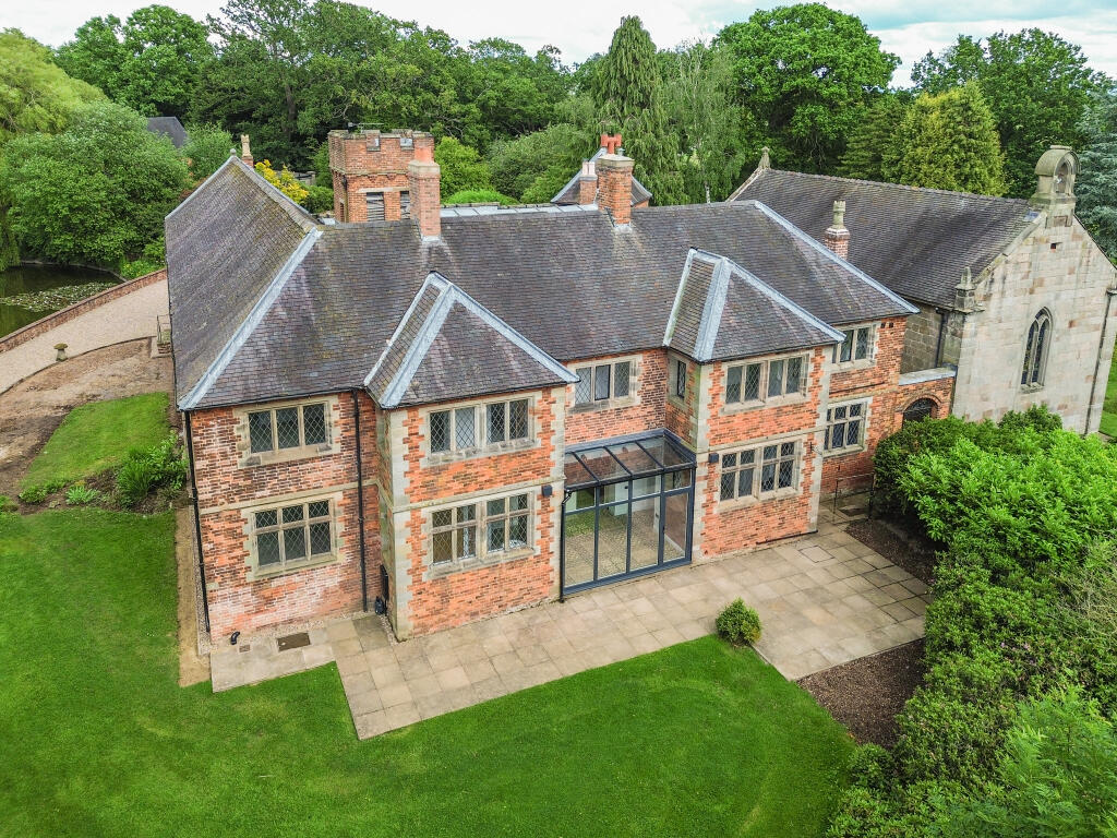 4 bed Link detached for rent in Church Broughton. From Hannells Estate Agents - Chellaston 4 bed Link detached for rent in Church Broughton. From Hannells Estate Agents - Chellaston