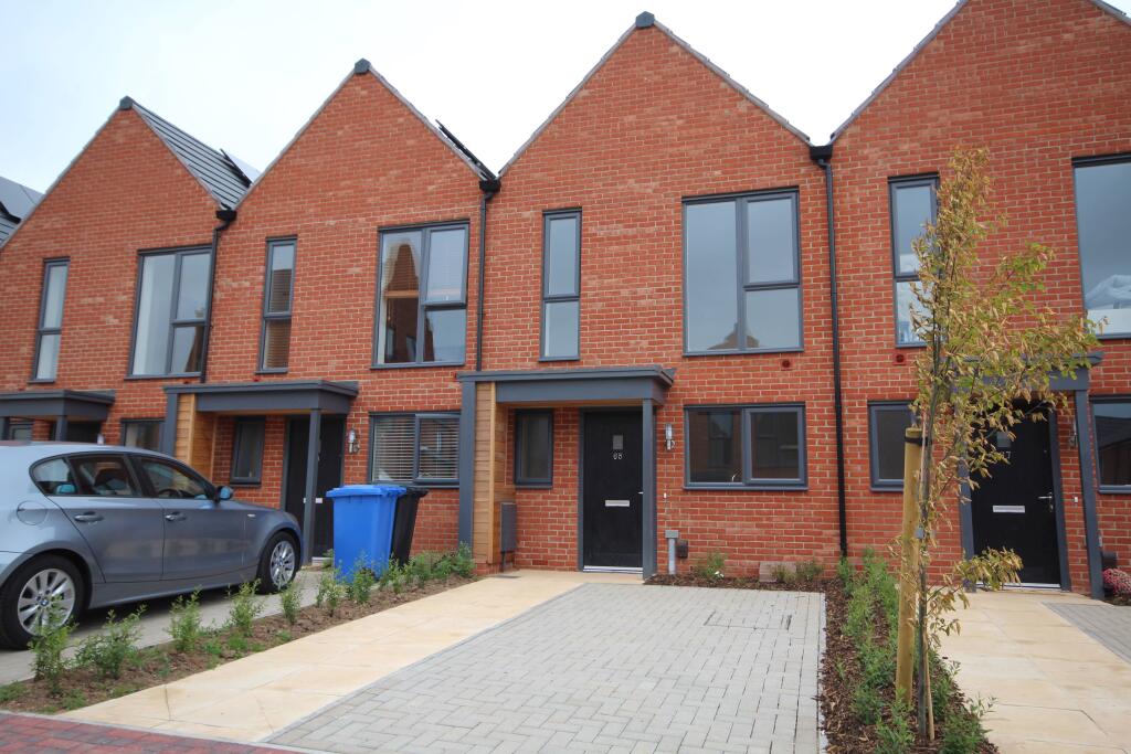 2 bed Town House for rent in Mackworth. From Hannells Estate Agents - Chellaston 2 bed Town House for rent in Mackworth. From Hannells Estate Agents - Chellaston