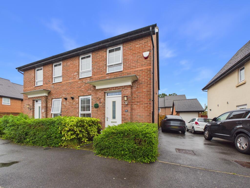 3 bed Semi Detached for rent in Findern. From Hannells Estate Agents - Chellaston 3 bed Semi Detached for rent in Findern. From Hannells Estate Agents - Chellaston