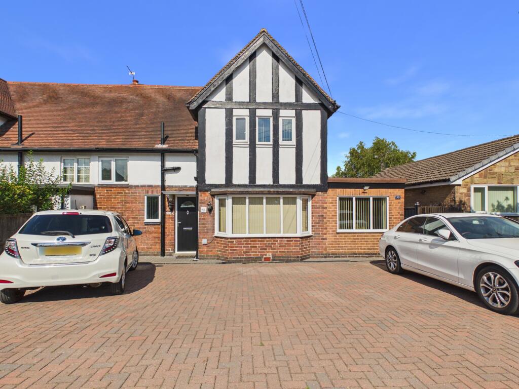 3 bed Semi Detached for rent in Mackworth. From Hannells Estate Agents - Chellaston 3 bed Semi Detached for rent in Mackworth. From Hannells Estate Agents - Chellaston