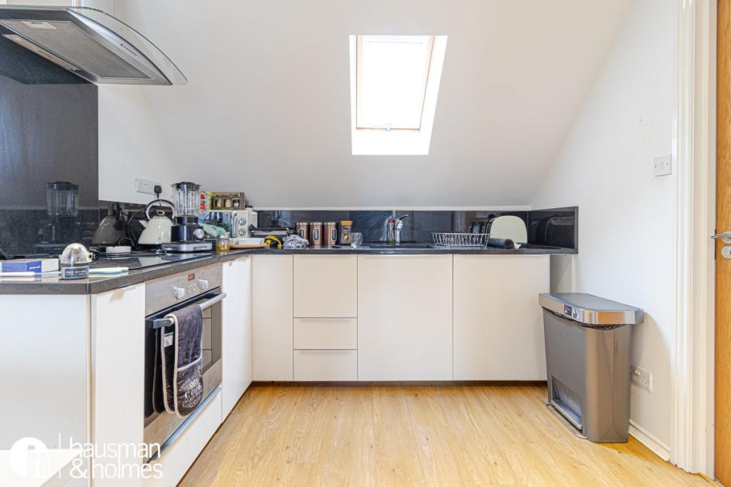 1 bed Flat for rent in Hampstead. From Hausman and Holmes - Golders Green Road