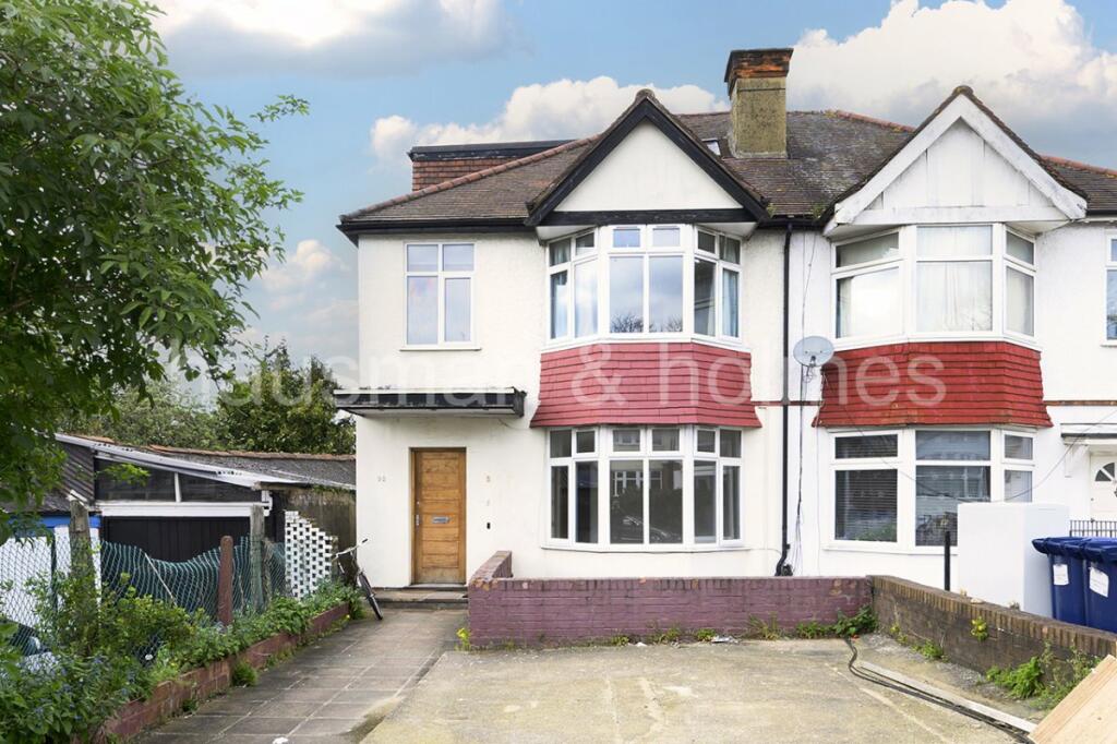 3 bed Flat for rent in Hendon. From Hausman and Holmes - Golders Green Road