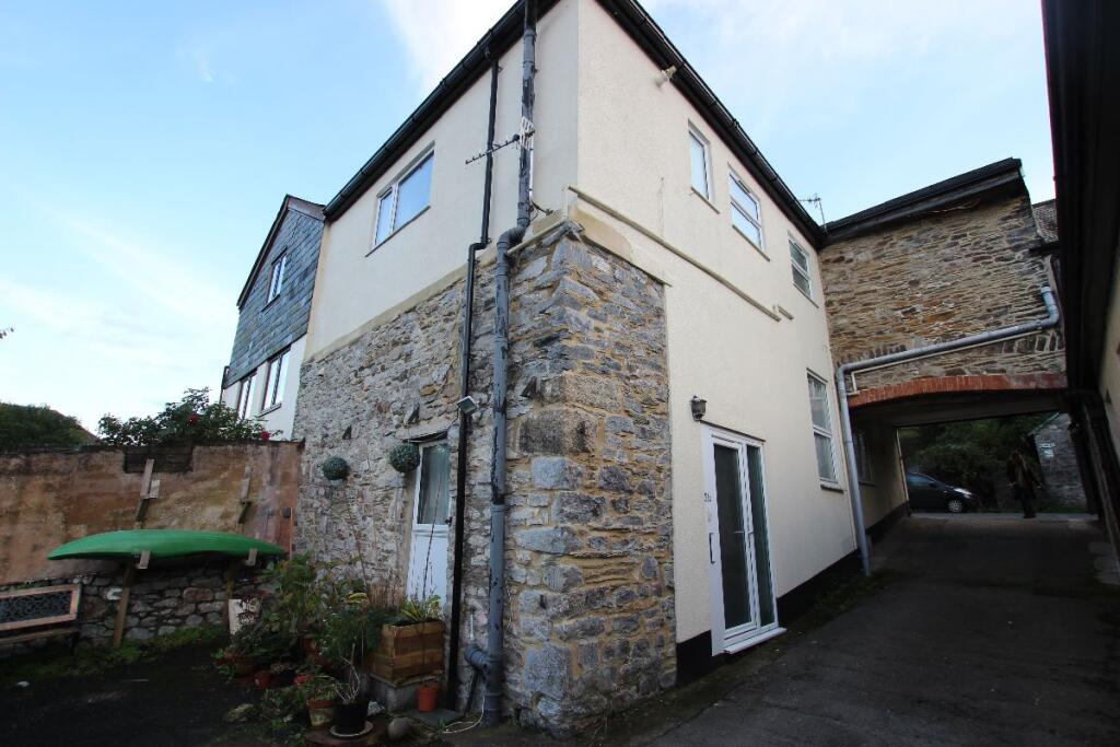 2 bed Cottage for rent in Buckfastleigh. From Howard Douglas - Ashburton