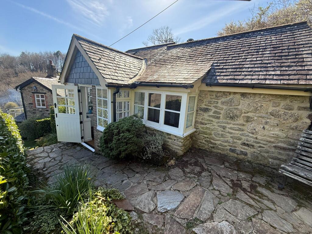 1 bed Cottage for rent in Newton Abbot. From Howard Douglas - Ashburton