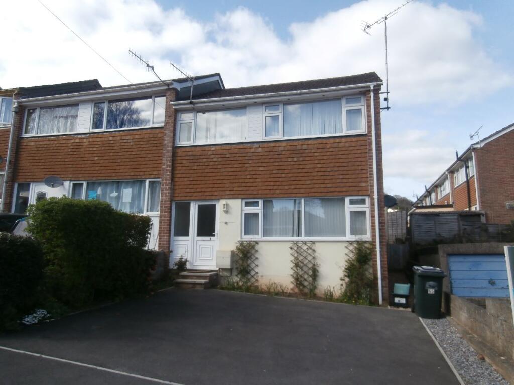 3 bed Mid Terraced House for rent in Ashburton. From Howard Douglas - Ashburton