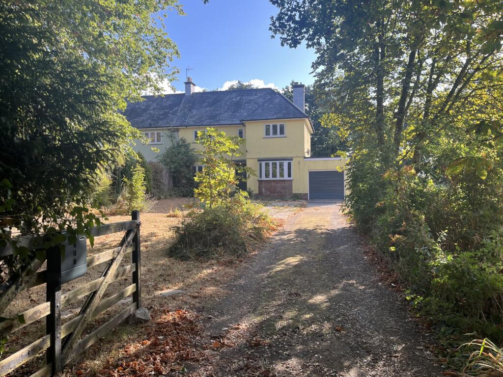 3 bed Semi Detached for rent in Newton Abbot. From Howard Douglas - Ashburton 3 bed Semi Detached for rent in Newton Abbot. From Howard Douglas - Ashburton