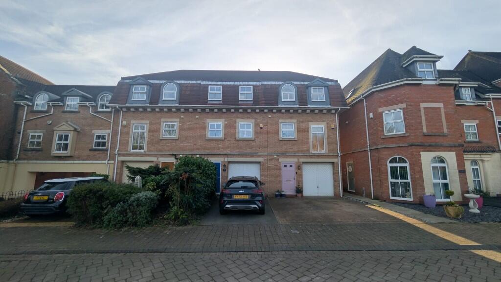 4 bed Town House for rent in Bamber Bridge. From Hazelwells - Preston