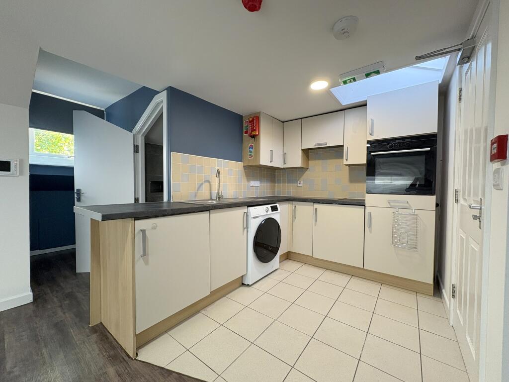 3 bed Studio for rent in Preston. From Hazelwells - Preston